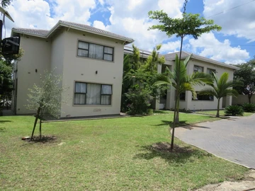 5-Bedroom Family Home with Borehole on 1 Acre in Glen Lorne, Harare