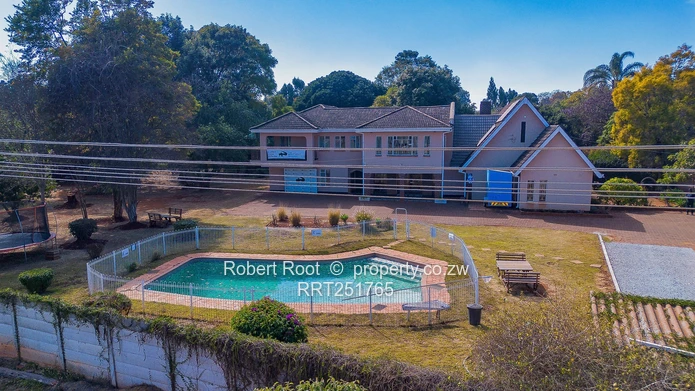 Vainona 5-Bed Home with Pool on 5,260m²  (Sole Mandate)