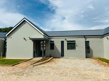 3 Bedroom Garden Flat
