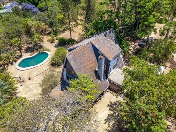 Farm & Agricultural Land