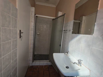 2 Bedroom Garden Flat