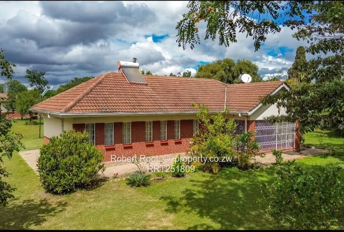  Prime 1-Acre Parktown Property with Separate Cottage
