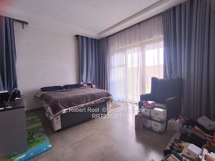 4 bed apartment in Mount Pleasant Heights