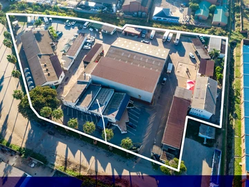 Exceptional Industrial Warehouse/Factory Retail Complex for Sale