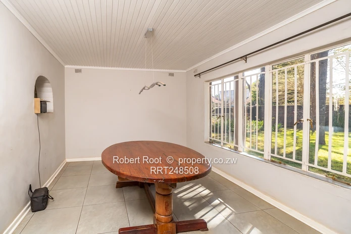 Potential Commercial Property in Great Location