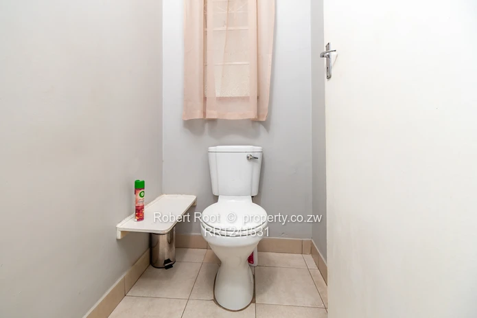 Neat Starter Home In Greendale on 3778 sqm 