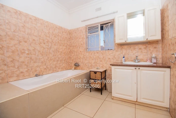 Prestigious Highlands Address-Spacious Family Home