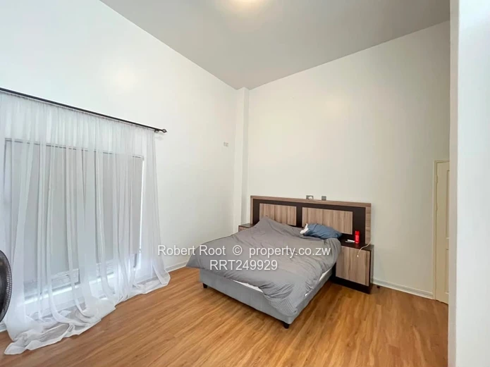 Modern 3 bed Cluster in Mount Pleasant