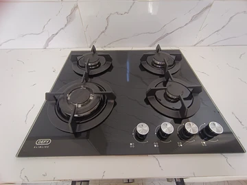 4 Bedroom Flat & Apartment