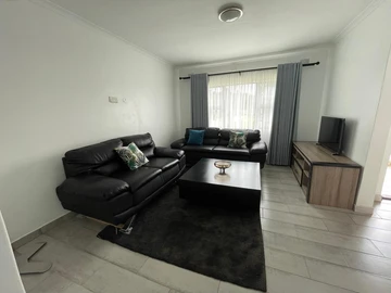 3 Bedroom Flat & Apartment