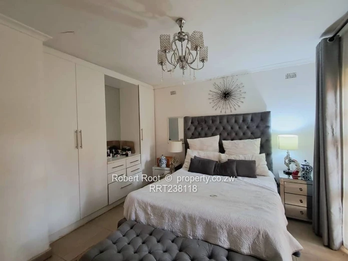 Lovely 3 bed family cluster in Greendale!