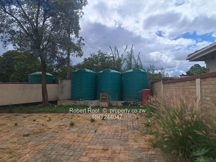 3 Bed family cluster in waterfalls