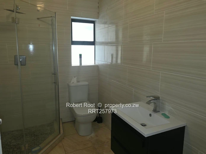 6 Bedroom Executive Townhouse to Rent in Helensvale
