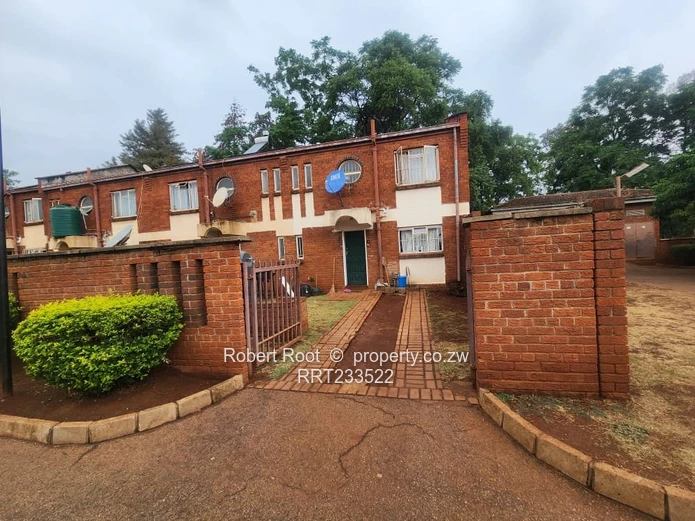 3 Bedroom Duplex Flat to Rent in Marlborough 