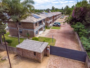 3 Bedroom Flat & Apartment