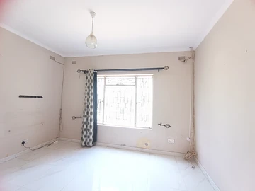 2 Bedroom Garden Flat