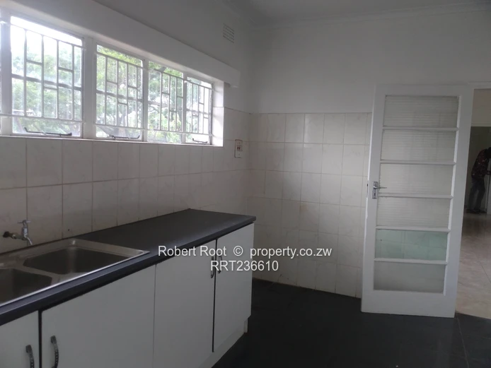 3 bed home in Mabelreign