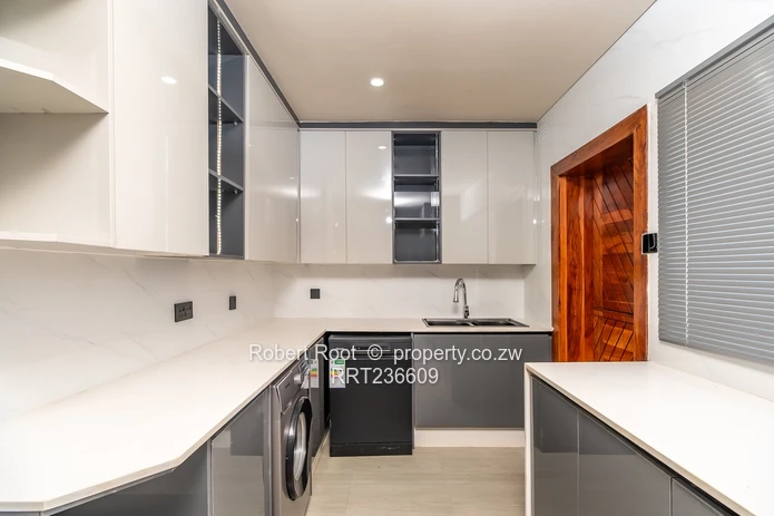 4 bed home in Borrowdale Brooke