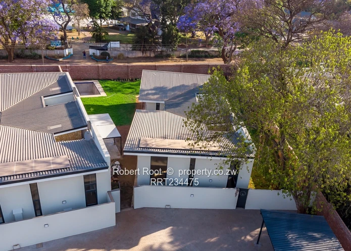 3 bed modern townhouse in Newlands
