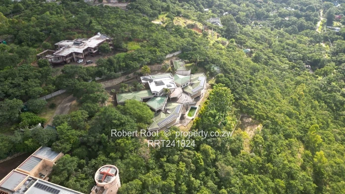 Folyjon Magnificient 5-Bed Furnished Villa with Pool & Borehole