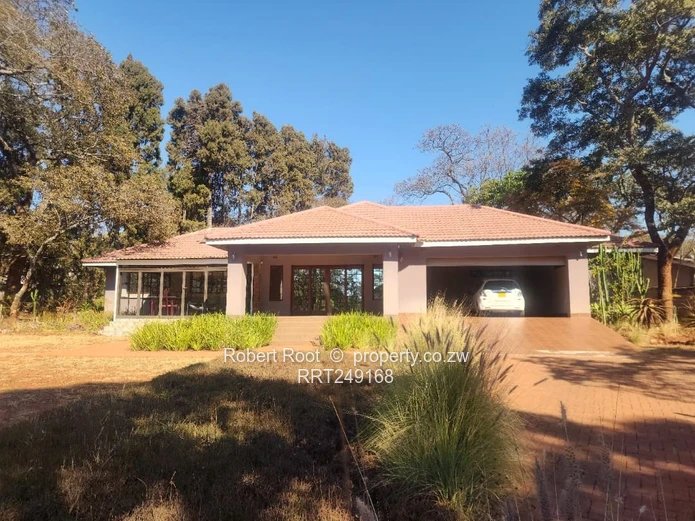 Spacious Family Home with Additional Accommodation For Rent in Chisipite