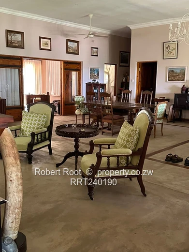 Exceptional Lifestyle Property on a Large 3,720 sqm Plot