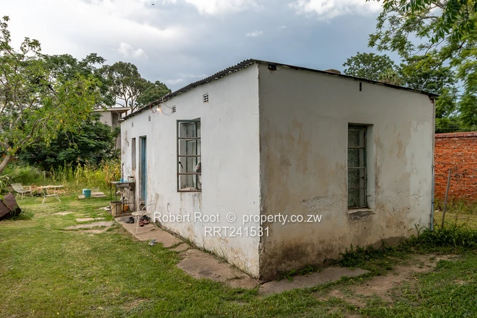 Neat Starter Home In Greendale on 3778 sqm 