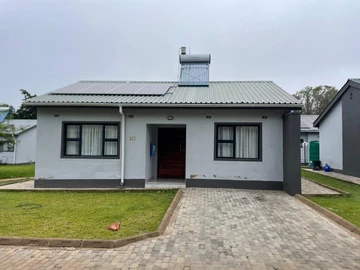 2 Bedroom Flat & Apartment