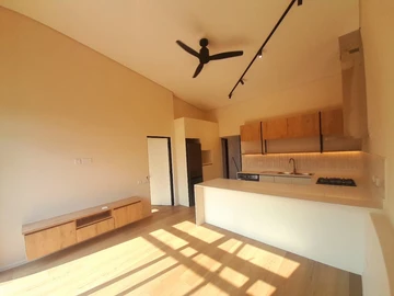 2 Bedroom Flat & Apartment