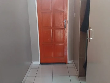 2 Bedroom Garden Flat