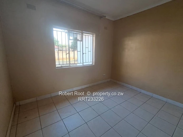 Spacious 4 bed family home in New Marlbrough