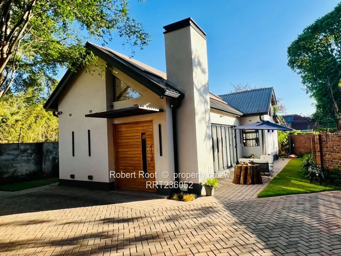 2 bed diplomat residence in Highlands