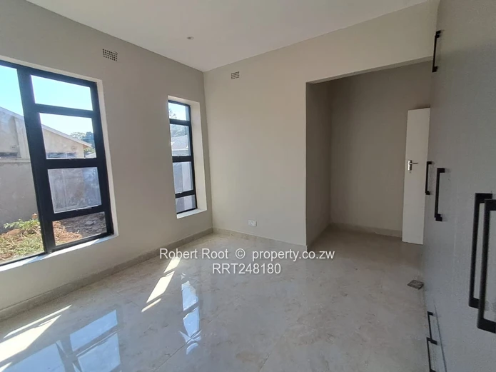 Brand new 4 bed family cluster