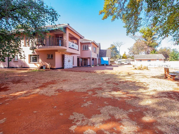 5 Bedroom House