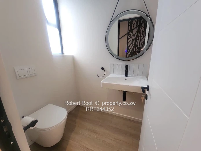 3 Beds Modern Duplex Flat To Rent In Vainona