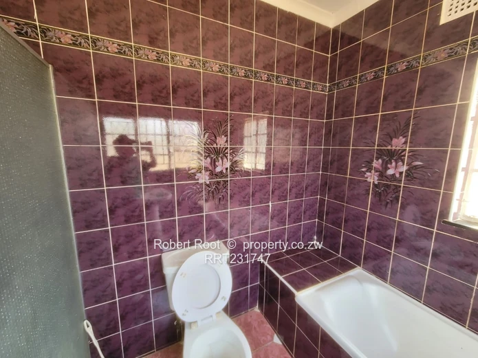 3 bed family home in Twinlakes Norton