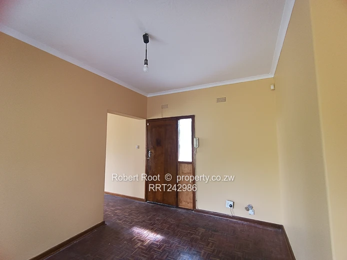 3 bed family home in Avondale West