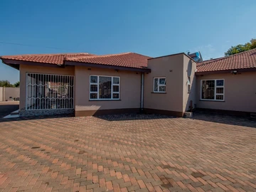 4 Bedroom House