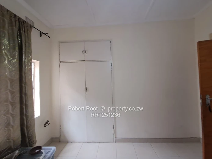 3 bed family home in Mandara