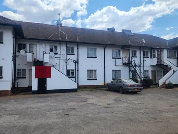 2 Bedroom Flat & Apartment