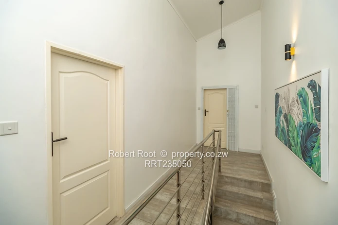 Beautiful 3 Bed Townhouse in Central Avondale 