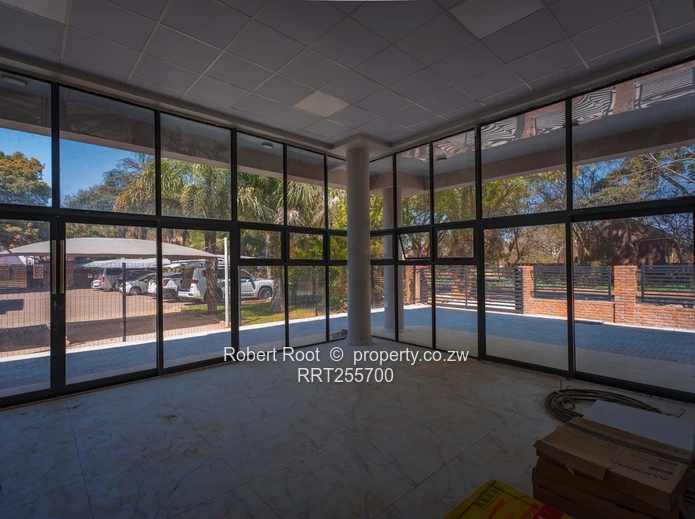 Prime commercial space in Avondale