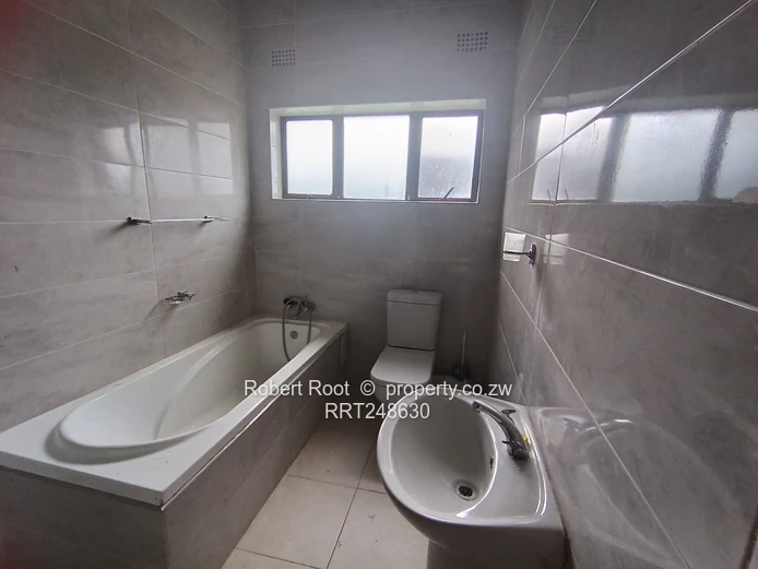 3 bed complex home in Greystone Park