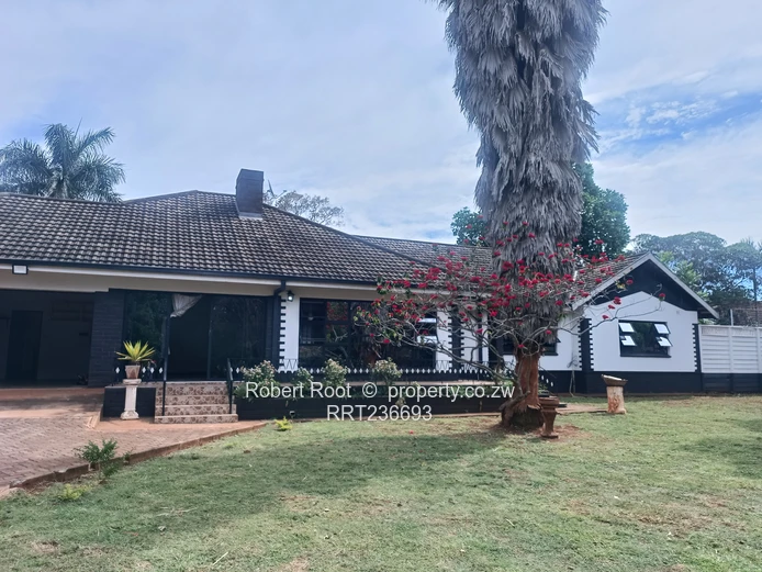 Commercial / Residential Property in Borrowdale