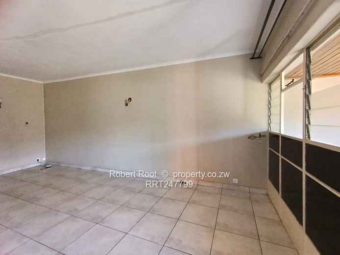 2 bed flat in Avonlea