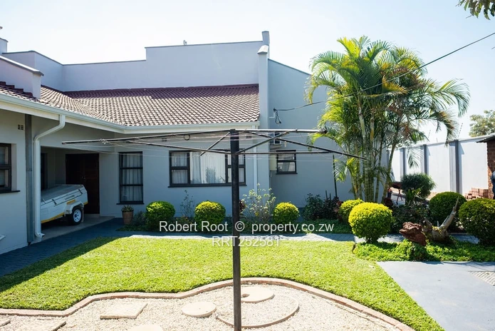 Exceptional 5-bedroom Family Home for Sale| Rockview