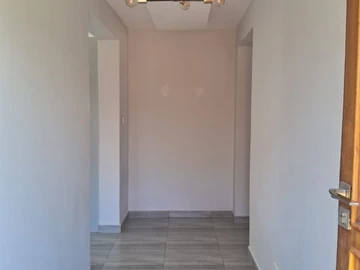 3 Bedroom Flat & Apartment