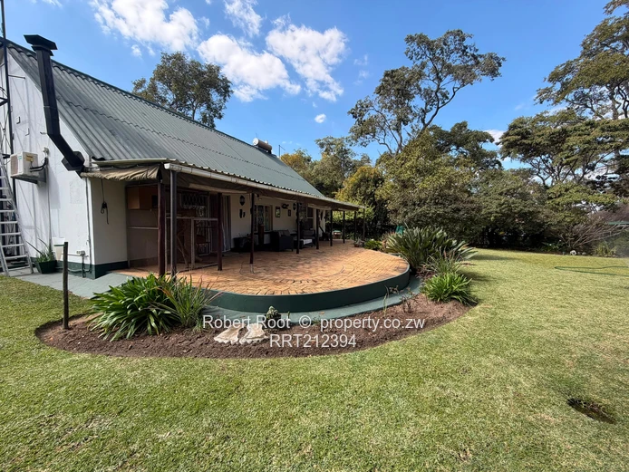 Lakeside Oasis – Ideal Family Home (Sole Mandate)