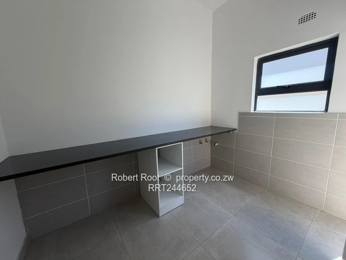 3-Bed Simplex in Pomona