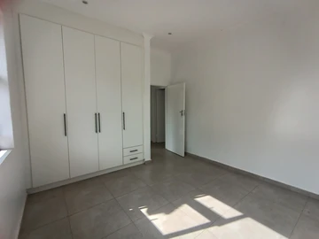3 Bedroom Garden Flat